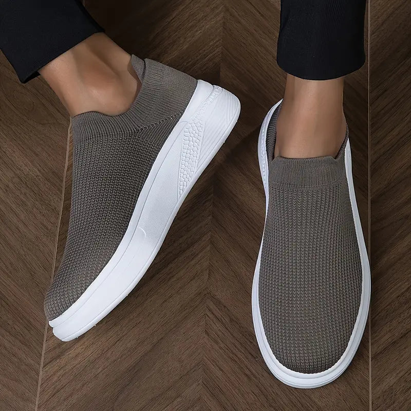 Einfach atmungsaktive Slip-On Freizeitschuhe