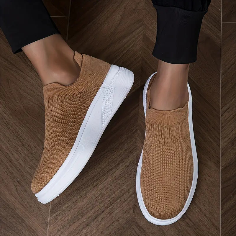 Einfach atmungsaktive Slip-On Freizeitschuhe