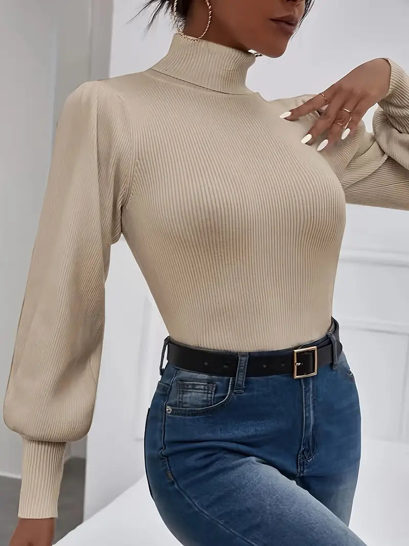 Schmal geschnittener Pullover mit eleganten Laternenärmeln