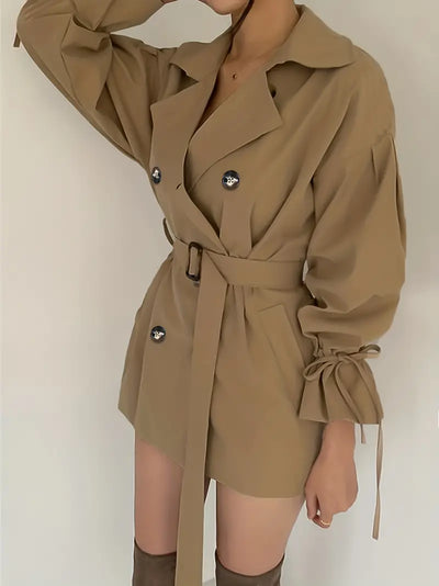 Zweireihiger Trenchcoat mit Revers