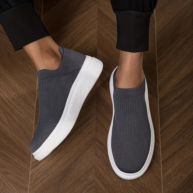 Einfach atmungsaktive Slip-On Freizeitschuhe