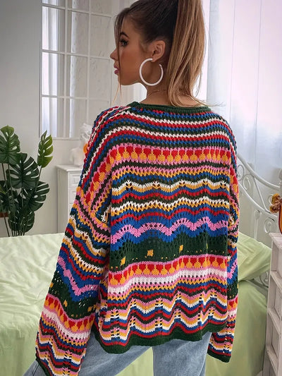 Strickpullover mit langen Ärmeln und farbigem Patchwork-Design