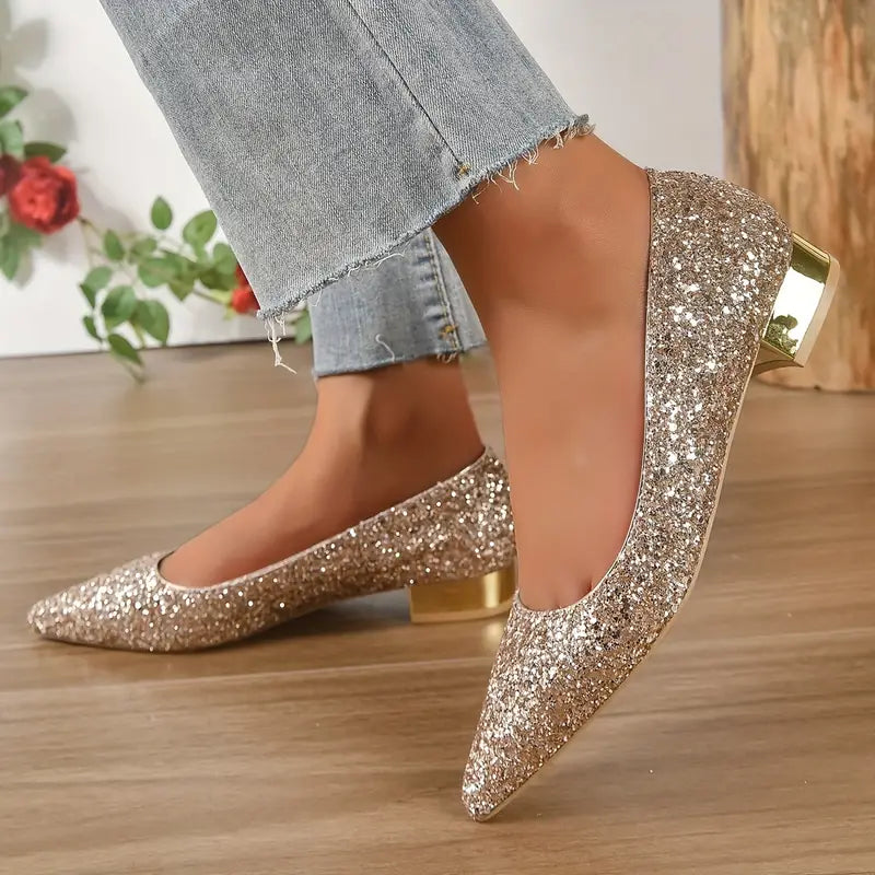 Chara - Funkelnde Glamour-Schuhe mit klobigem Absatz und niedrigem Absatz