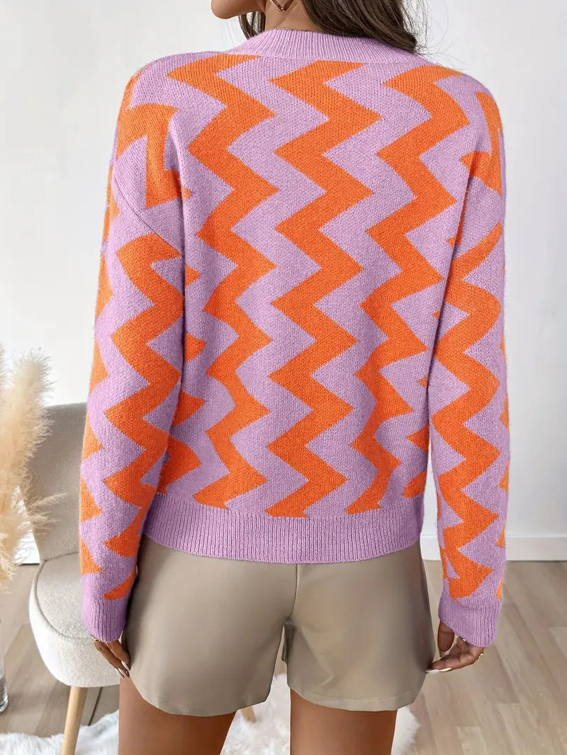 Trendiger Pullover mit Rundhalsausschnitt und Chevron-Muster