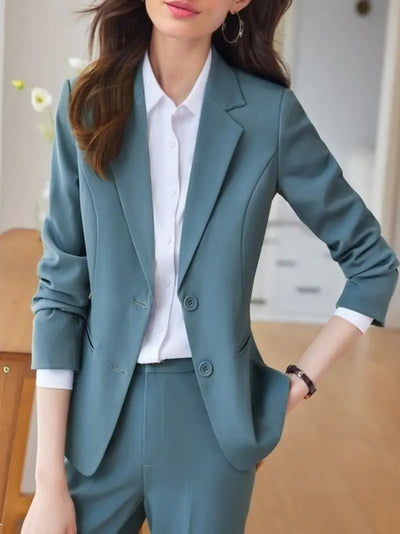 Blazer mit Revers und Knopfleiste