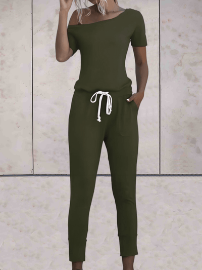 Clarissa's Meisterstück: Schulterfreier Jumpsuit mit verstellbarer Taillenhose