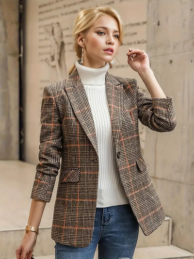 Lässiger Blazer mit Revers und langen Ärmeln und Taschen mit Charme