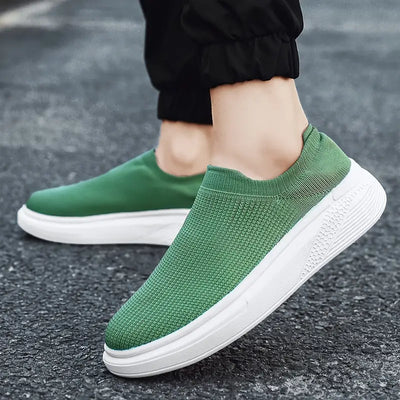 Einfach atmungsaktive Slip-On Freizeitschuhe