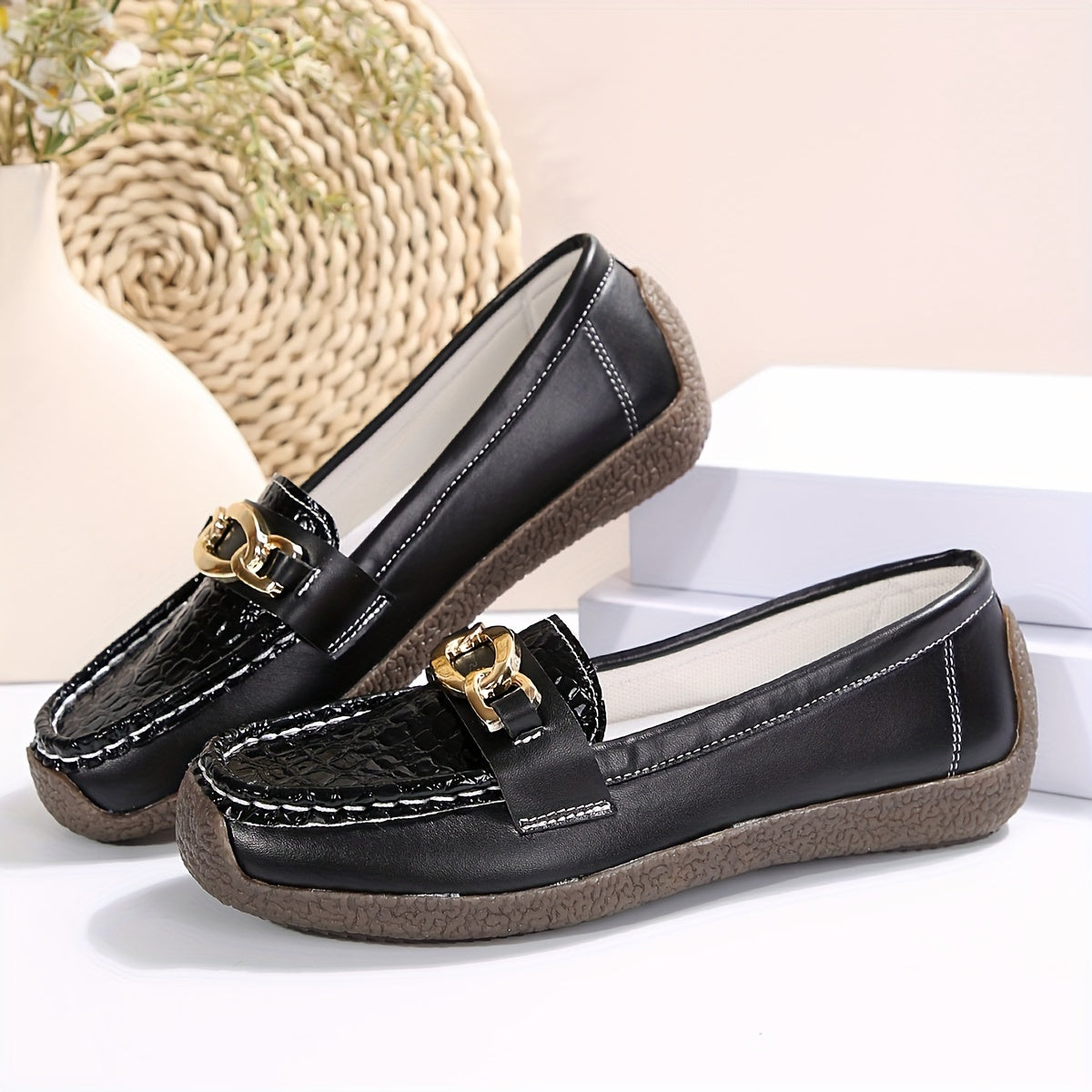 Damen Slipper Schwarz Schlangenmuster mit Goldschnalle, Bequem & Rutschfest