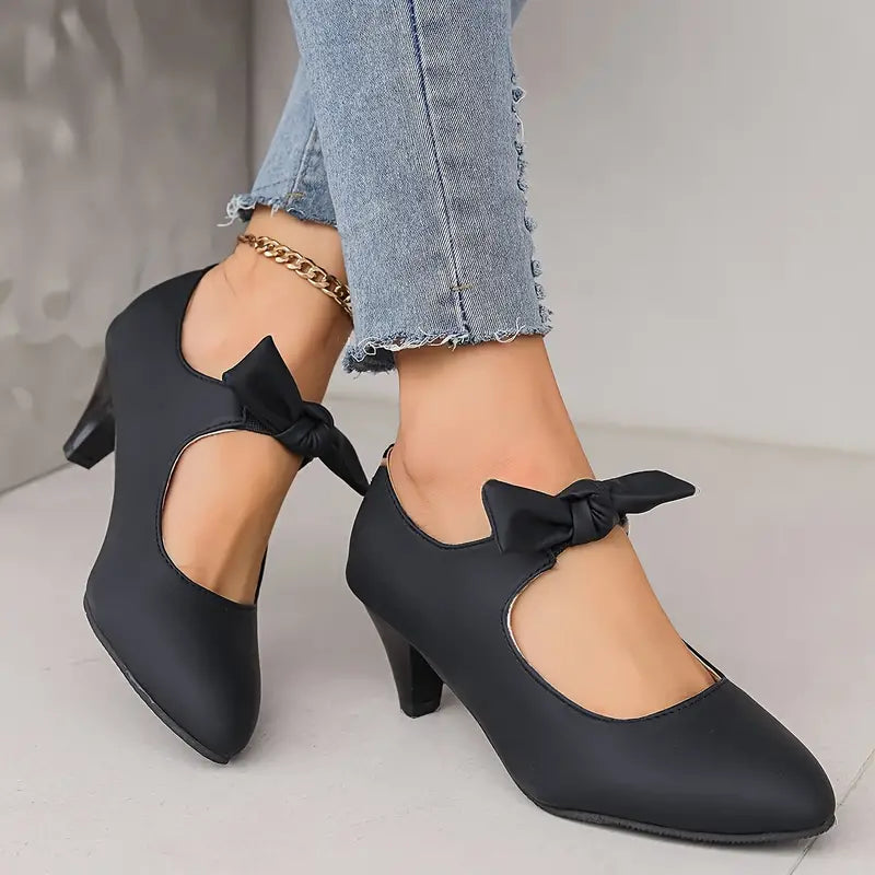 Elegante, vielseitige Pumps mit Schleifenknoten