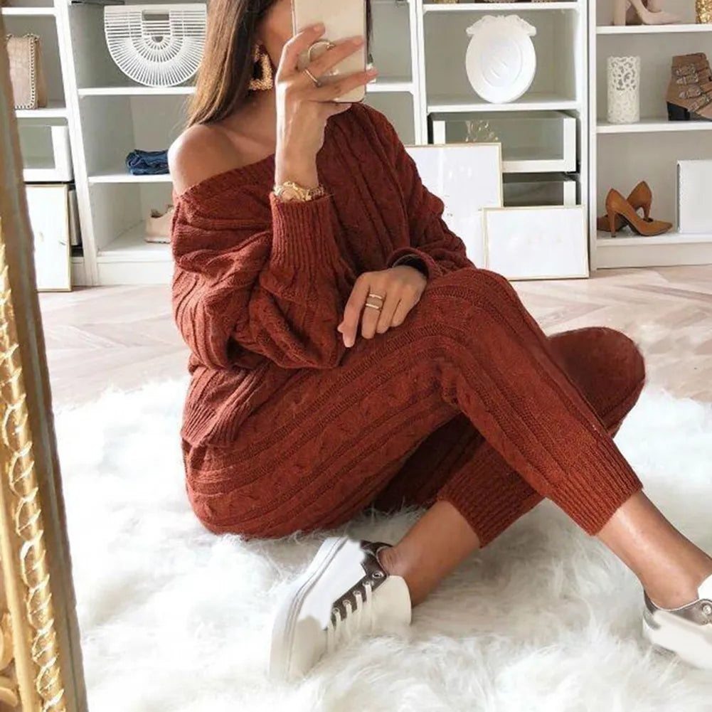 Clara | Gestricktes Outfit mit Pullover und Hose